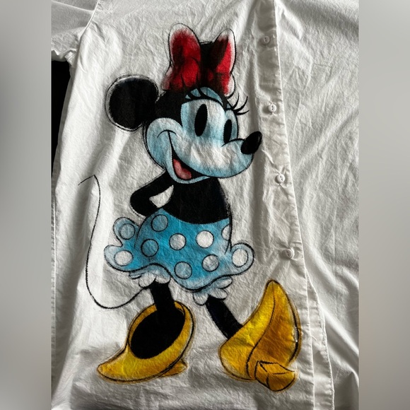 Disney100 XL White Collared Button Up Graphic Shirt Minnie Mouse - Picture 12 of 14